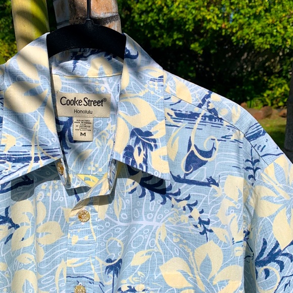Cooke Street Honolulu Authentic Hawaiian Aloha Shirt - Medium - Picture 7 of 12